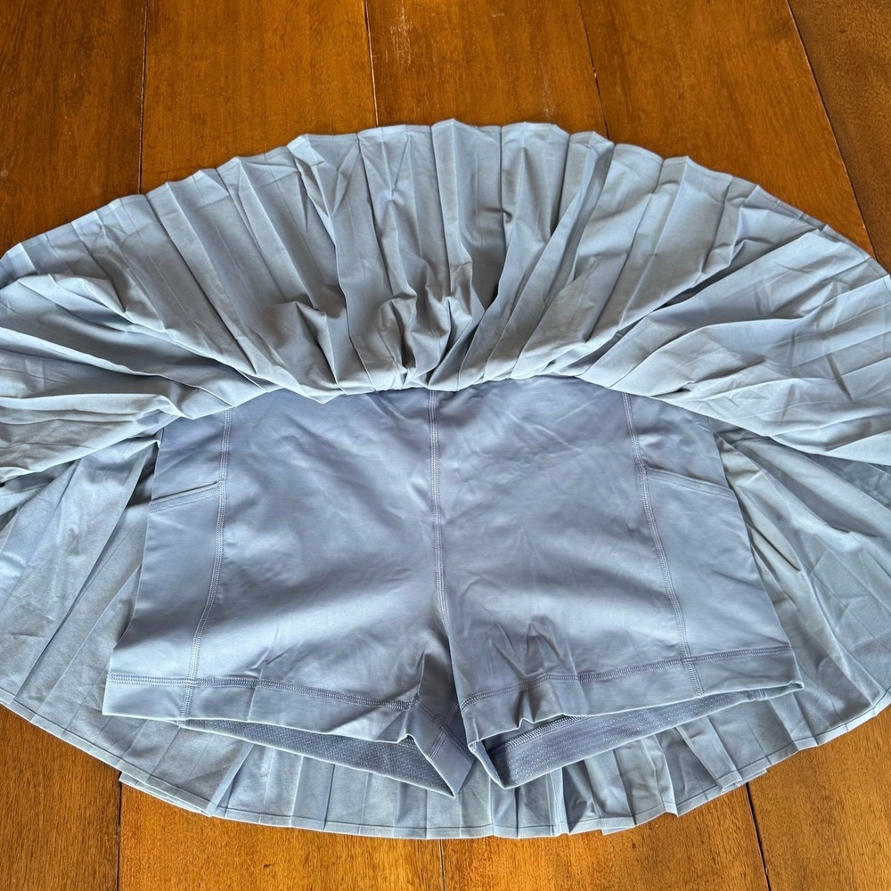 Lululemon Varsity HighRise Pleated Tennis Skirt Oasis Blue Sz 14 Pickleball Golf - Picture 9 of 13